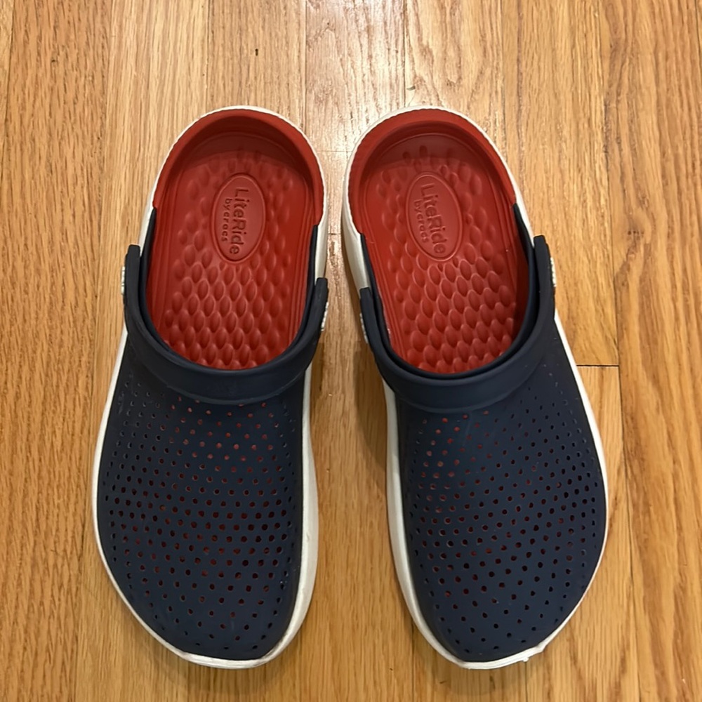 Crocs